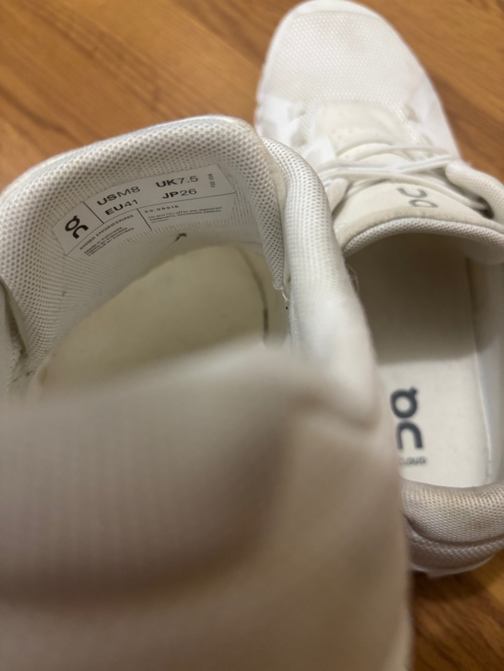 On Running All White Cloud Sneakers - Picture 9 of 10